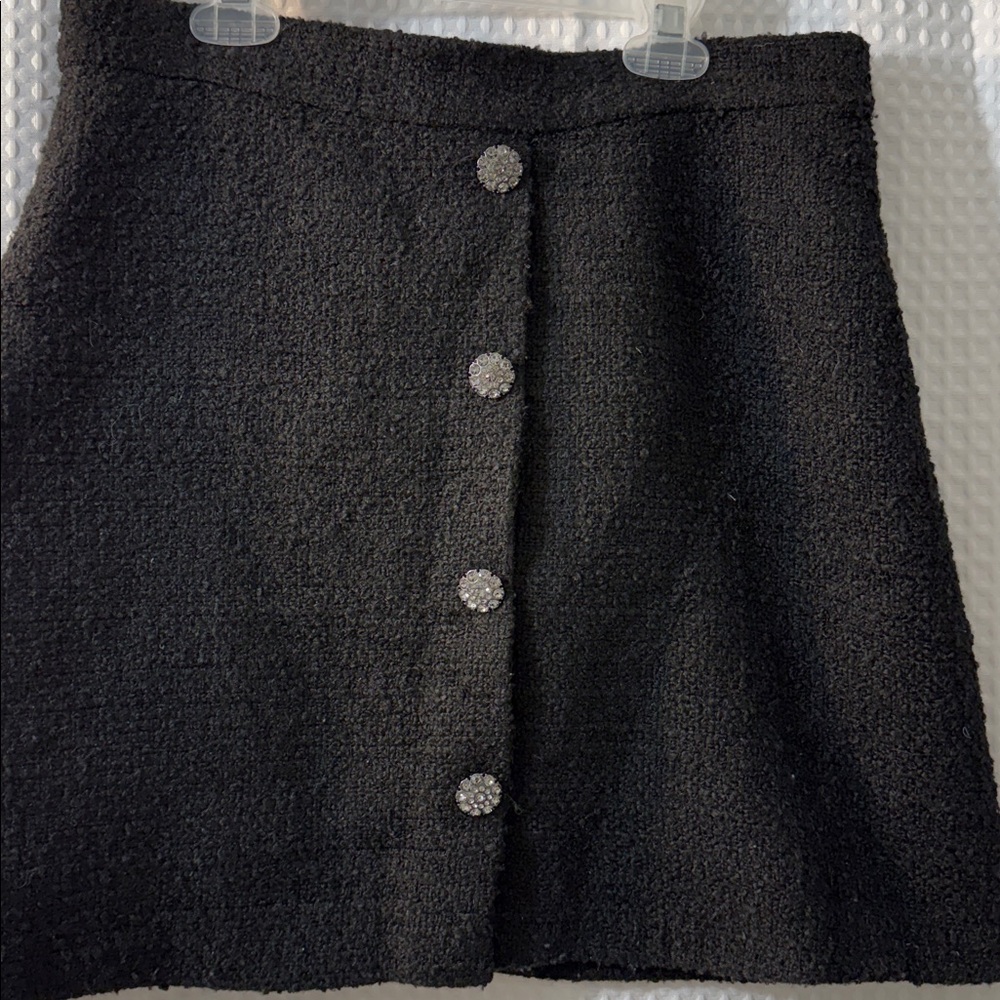 H&M Women’s Black Tweed-Style Mini Skirt With Diamond Buttons Size 8 - Picture 4 of 9